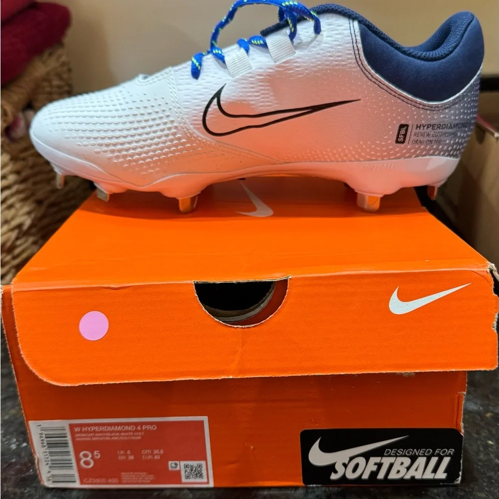 Nike Hyperdiamond 4 Pro in Navy and Black - Picture 1 of 5